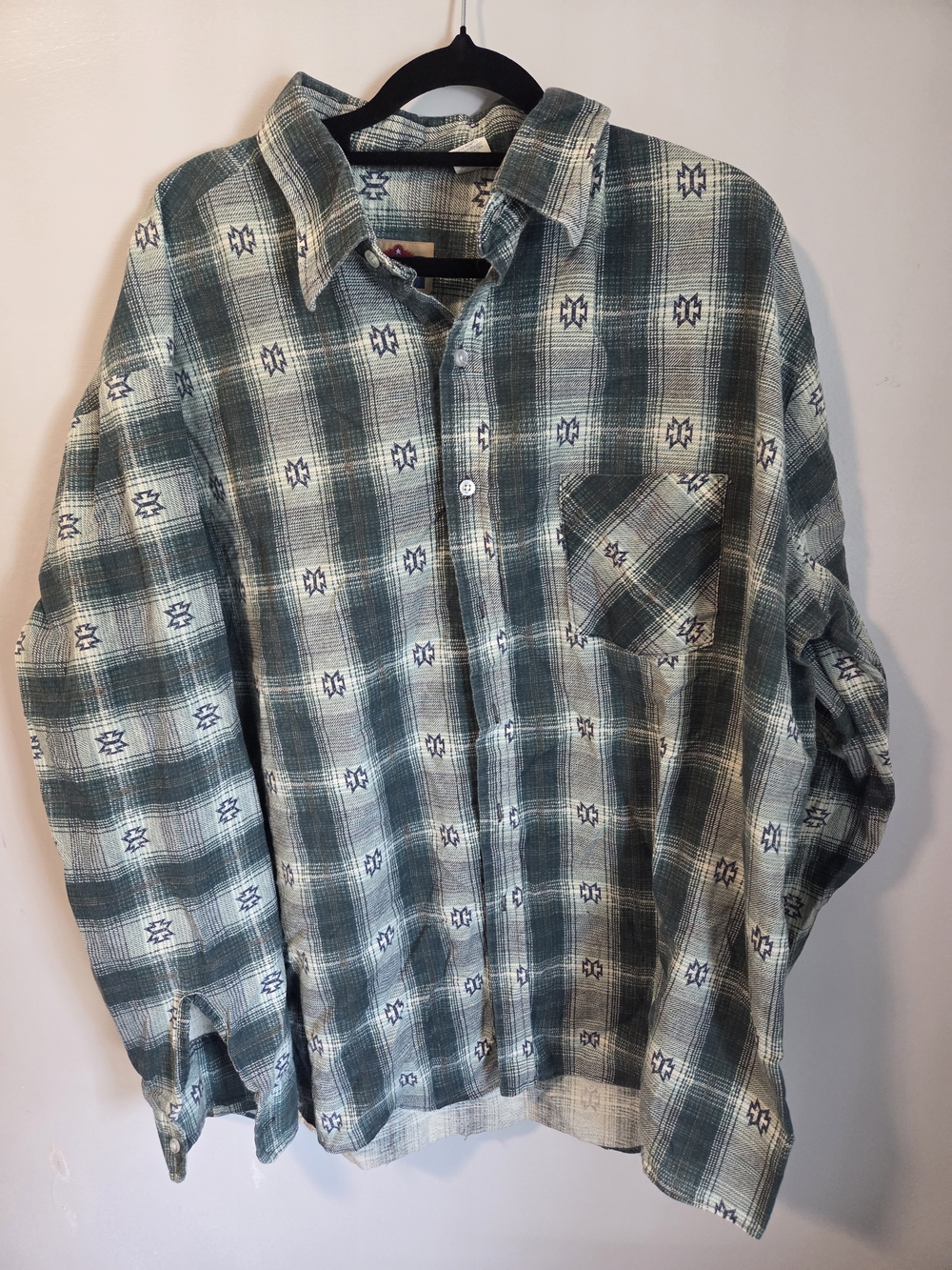 Classic Green Plaid Men’s Button-Up Shirt